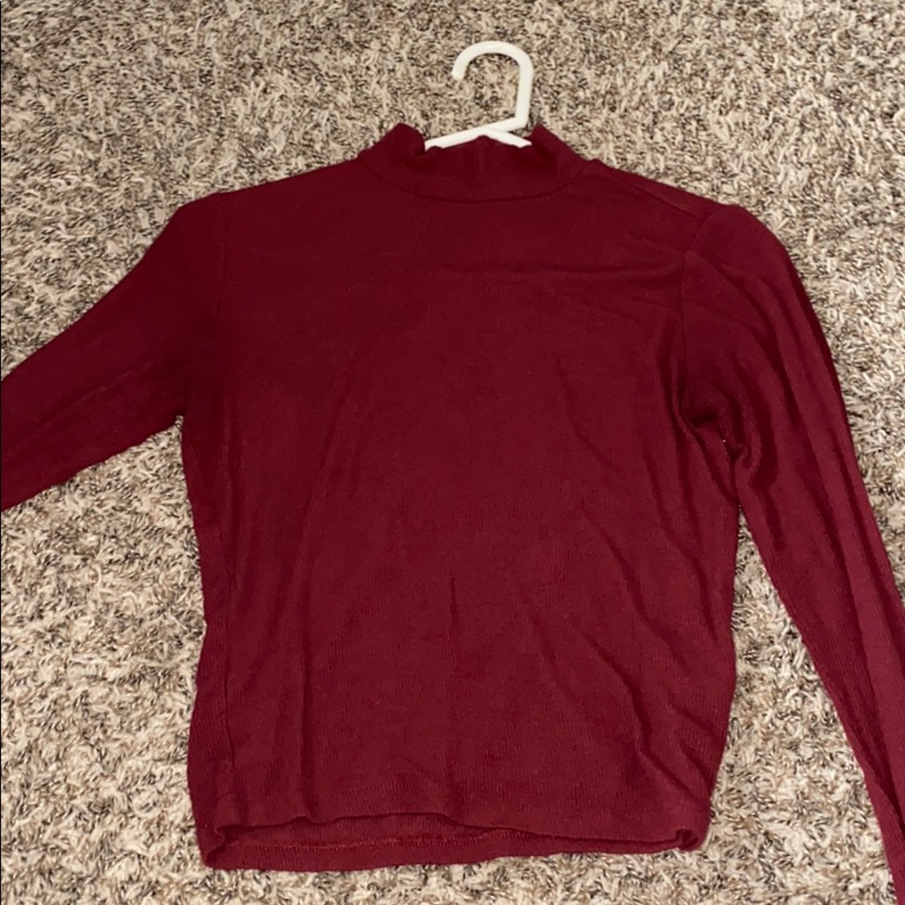 Maroon mock neck long sleeve top